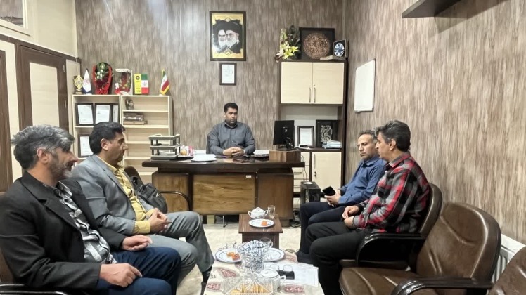 دیدار هیئت مدیره اتحادیه خبازان با هیئت رئیسه اتاق اصناف شهرستان خمینی شهر